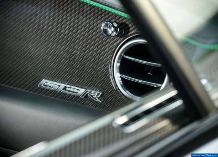 2015 Bentley Continental GT3-R - фотография 17 из 18 2015 Bentley Continental GT3-R - фотография 17 из 18