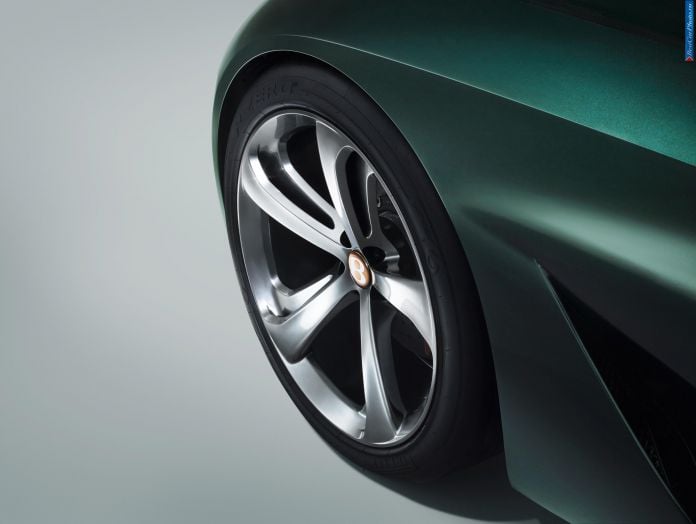 2015 Bentley EXP 10 Speed 6 Concept - фотография 7 из 16