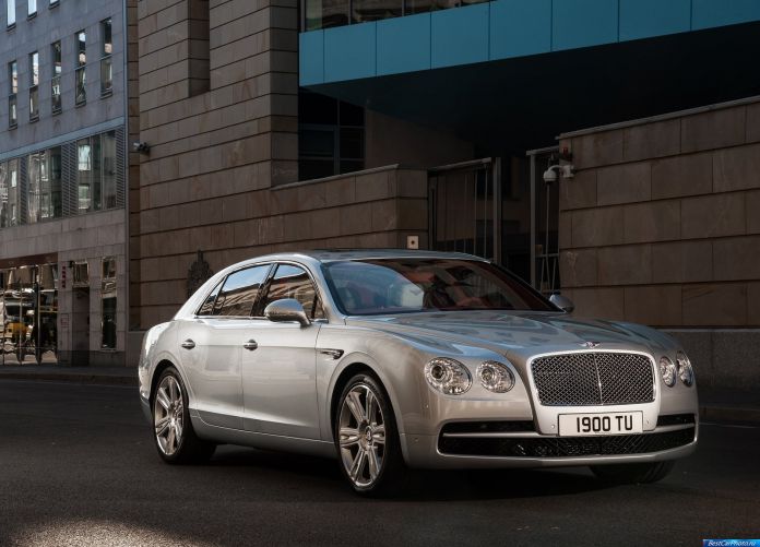 2015 Bentley Flying Spur V8 - фотография 1 из 6 2015 Bentley Flying Spur V8 - фотография 1 из 6