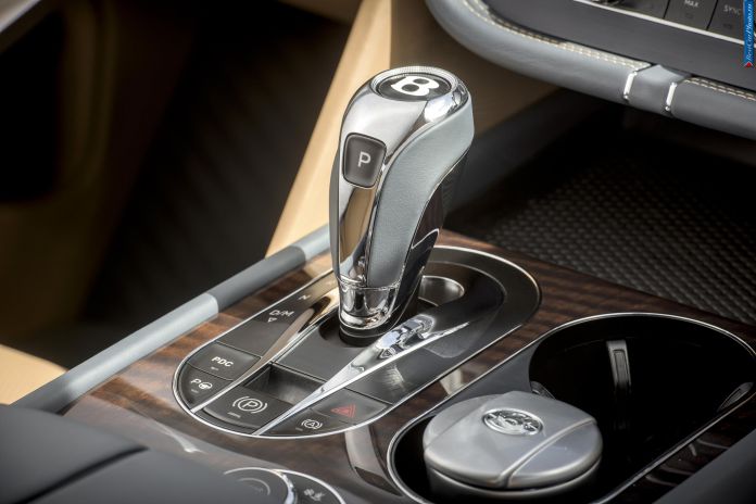 2016 Bentley Bentayga - фотография 24 из 91 2016 Bentley Bentayga - фотография 24 из 91