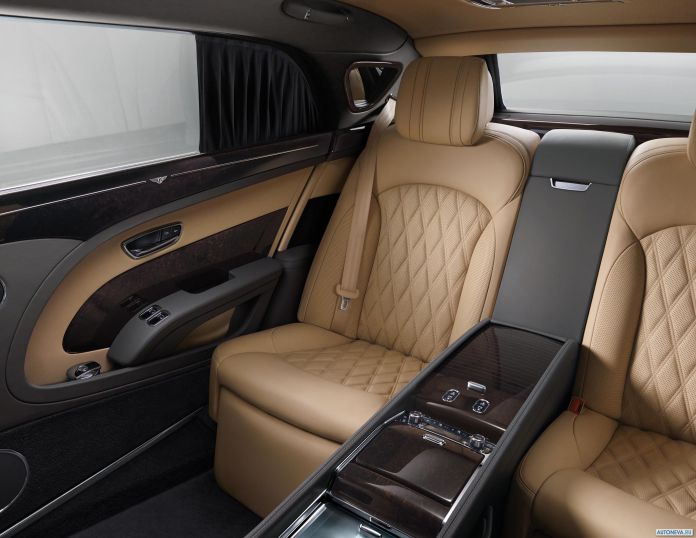 2016 Bentley Mulsanne EWB - фотография 7 из 7