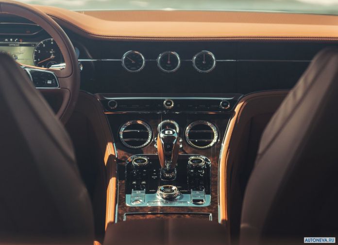 2018 Bentley Continental GT - фотография 157 из 245