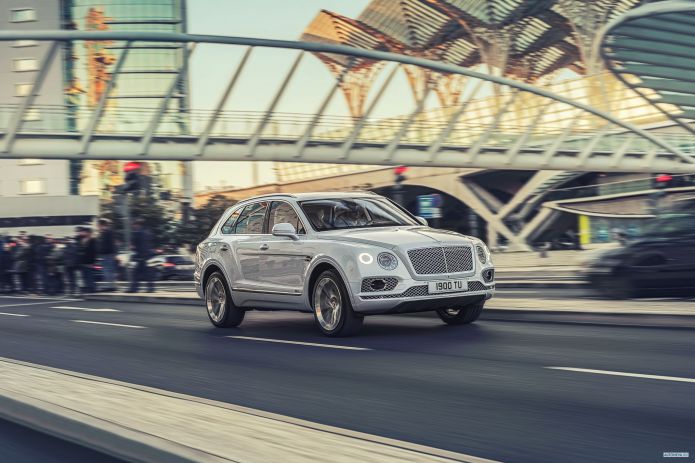2019 Bentley Bentayga Hybrid - фотография 5 из 24