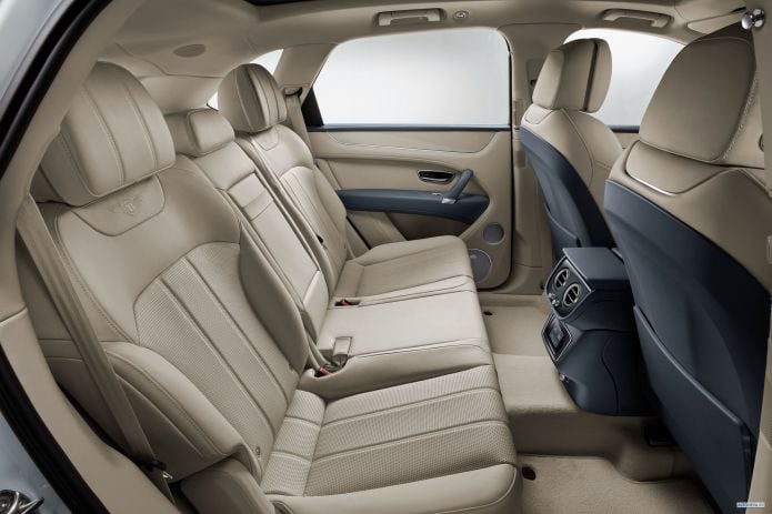 2019 Bentley Bentayga Hybrid - фотография 18 из 24 2019 Bentley Bentayga Hybrid - фотография 18 из 24
