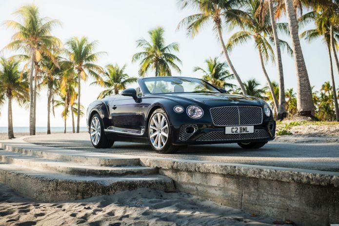 2019 Bentley Continental GT V8 Convertible - фотография 3 из 15