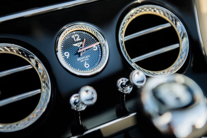 2019 Bentley Continental GT V8 Convertible - фотография 10 из 15 2019 Bentley Continental GT V8 Convertible - фотография 10 из 15
