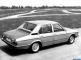 bmw_1972_5-series_sedan_021.jpg