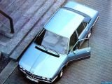 bmw_1972_5-series_sedan_036.jpg
