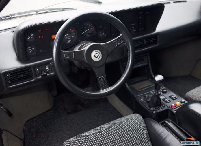 1979 BMW M1 - фотография 70 из 77 1979 BMW M1 - фотография 70 из 77