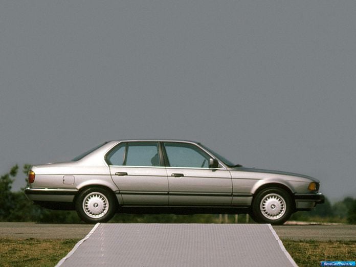 1986 BMW 7-series - фотография 2 из 26