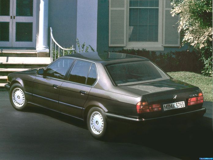 1986 BMW 7-series - фотография 3 из 26