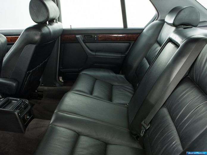 1986 BMW 7-series - фотография 26 из 26 1986 BMW 7-series - фотография 26 из 26