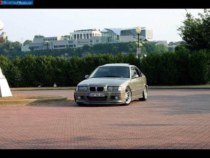 1992 BMW 325i Sedan - фотография 3 из 13 1992 BMW 325i Sedan - фотография 3 из 13