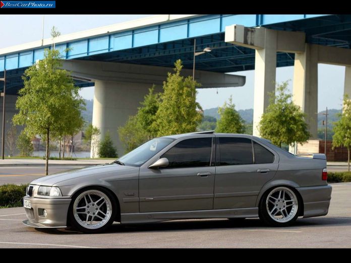 1992 BMW 325i Sedan - фотография 7 из 13 1992 BMW 325i Sedan - фотография 7 из 13