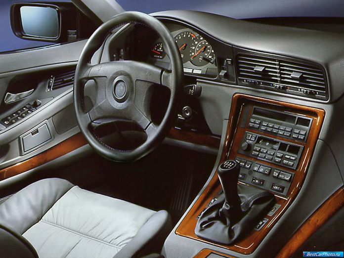 1992 BMW 8-series - фотография 15 из 17