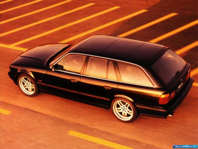 1992 BMW M5 Touring - фотография 3 из 4