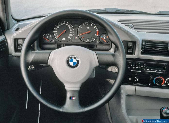 1995 BMW 5-series M Sedan - фотография 5 из 6