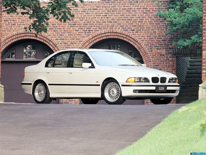 1995 BMW 5-series Sedan - фотография 26 из 48