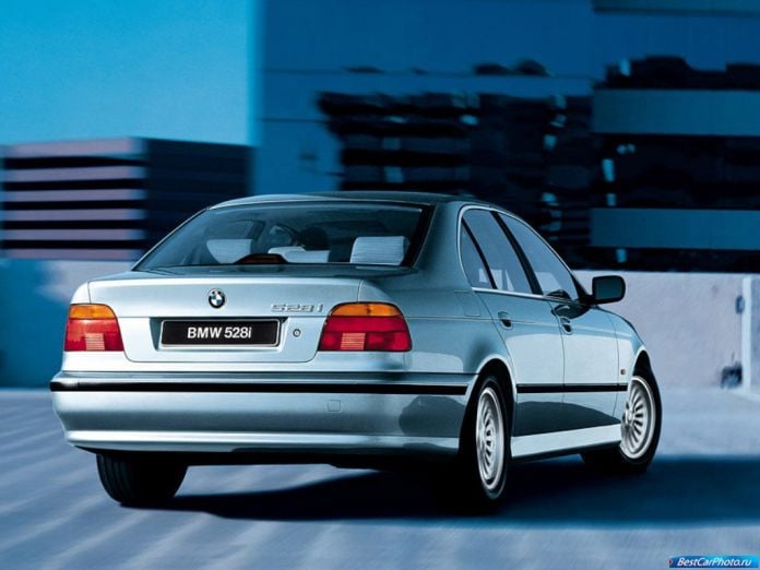 1995 BMW 5-series Sedan - фотография 27 из 48