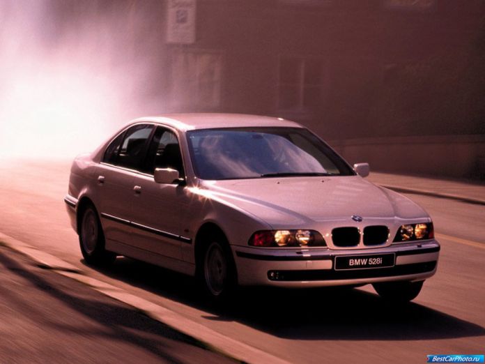 1995 BMW 5-series Sedan - фотография 28 из 48