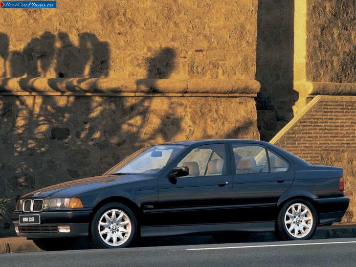 1996 BMW 328i Sedan - фотография 1 из 3