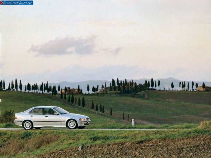 1996 BMW 328i Sedan - фотография 2 из 3