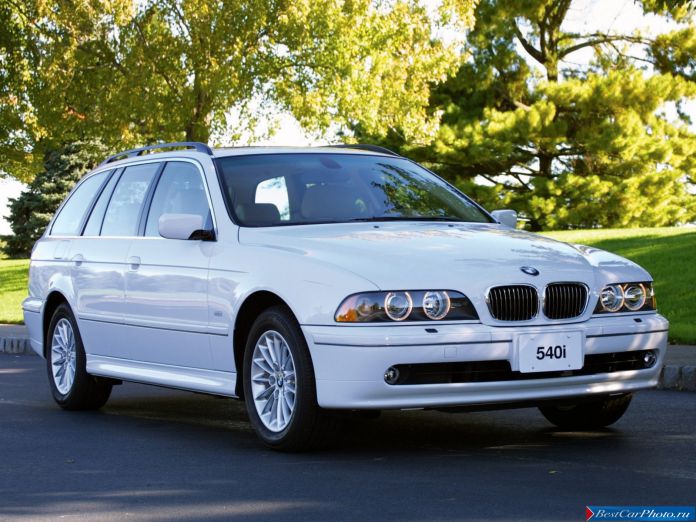 2000 BMW 5-series Touring - фотография 1 из 11
