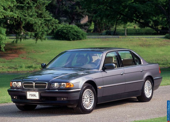 2000 BMW 750Li - фотография 4 из 5 2000 BMW 750Li - фотография 4 из 5