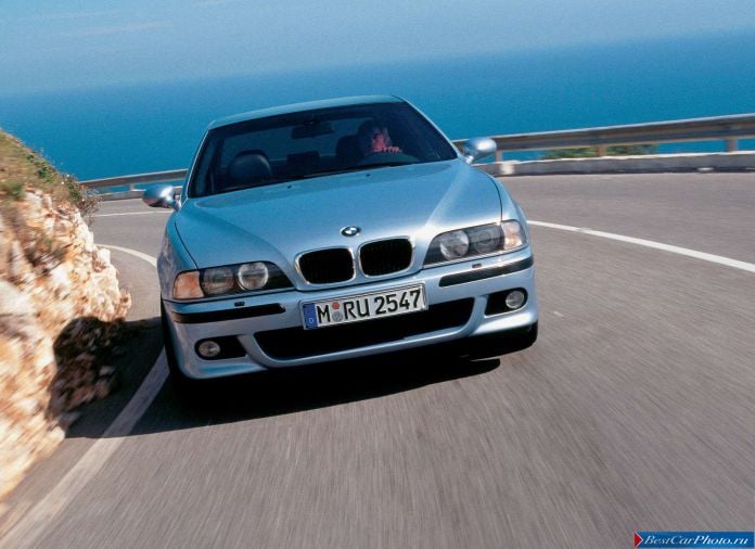 2001 BMW 5-series M Sedan - фотография 1 из 18