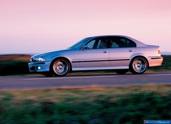 2001 BMW 5-series M Sedan - фотография 4 из 18