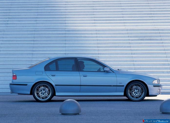 2001 BMW 5-series M Sedan - фотография 6 из 18