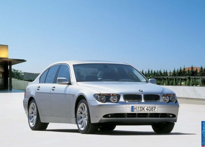 2002 BMW 7-series - фотография 2 из 47