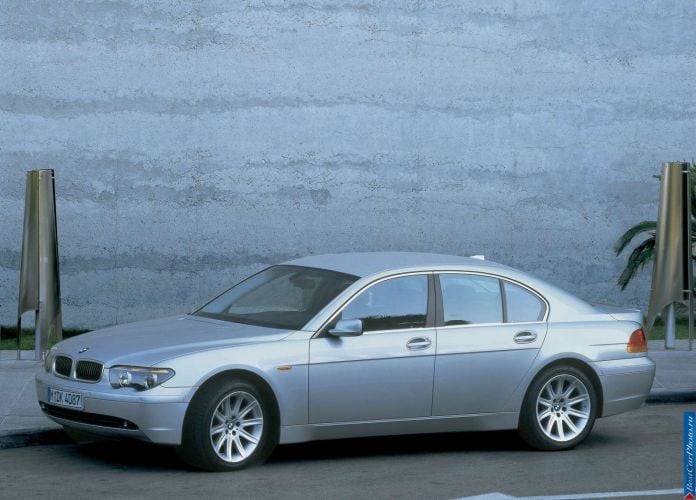 2002 BMW 7-series - фотография 7 из 47