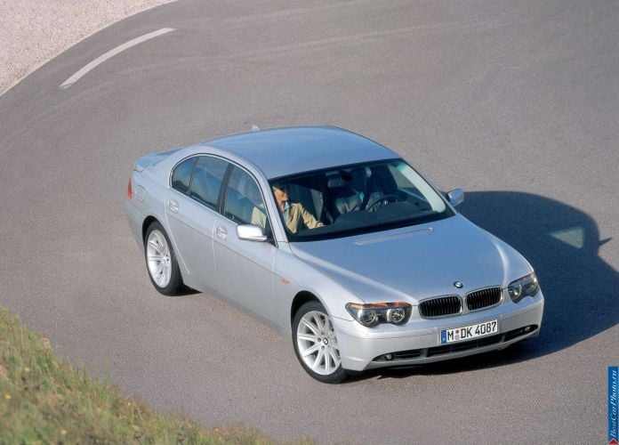2002 BMW 7-series - фотография 13 из 47