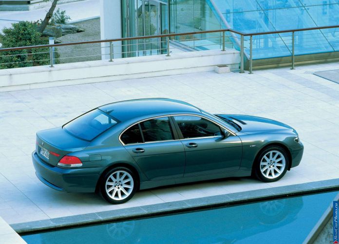 2002 BMW 7-series - фотография 16 из 47