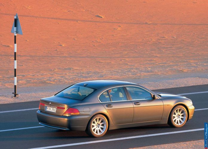 2002 BMW 7-series - фотография 23 из 47