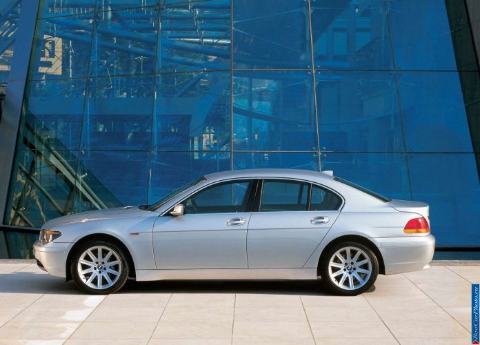 2002 BMW 7-series - фотография 25 из 47
