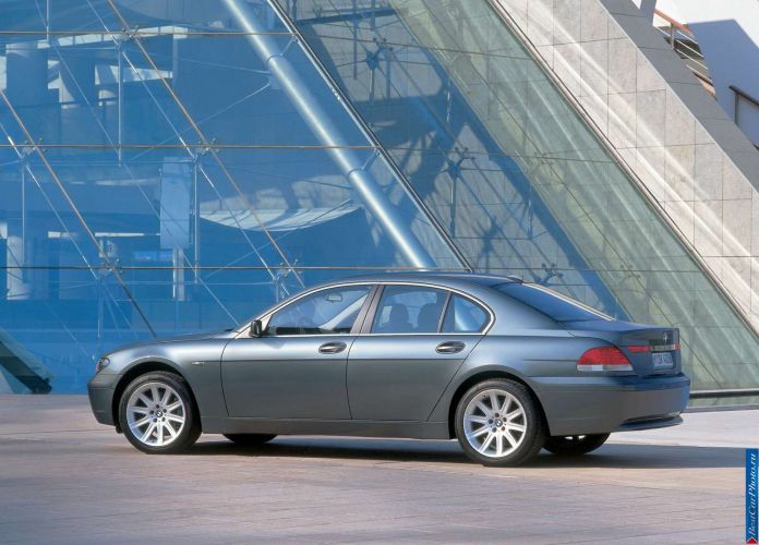 2002 BMW 7-series - фотография 27 из 47