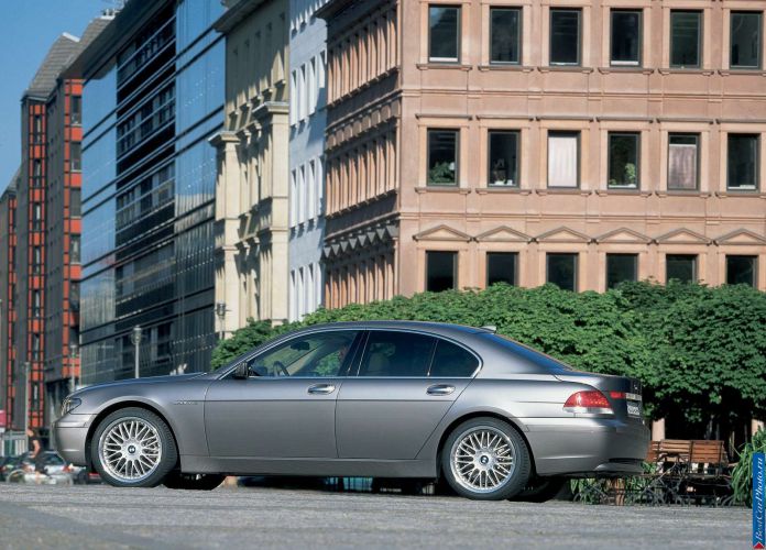 2002 BMW 760i - фотография 8 из 20 2002 BMW 760i - фотография 8 из 20