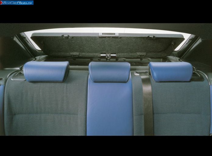 2003 BMW 3-series Compact - фотография 8 из 8