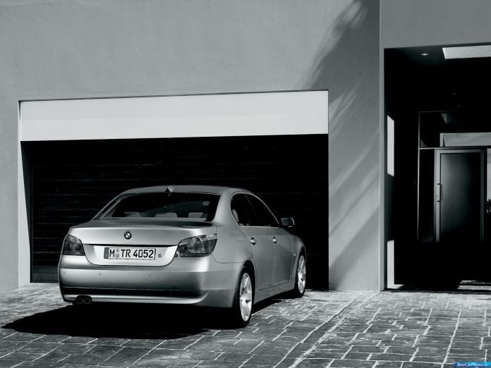 2003 BMW 5-series Sedan - фотография 30 из 42