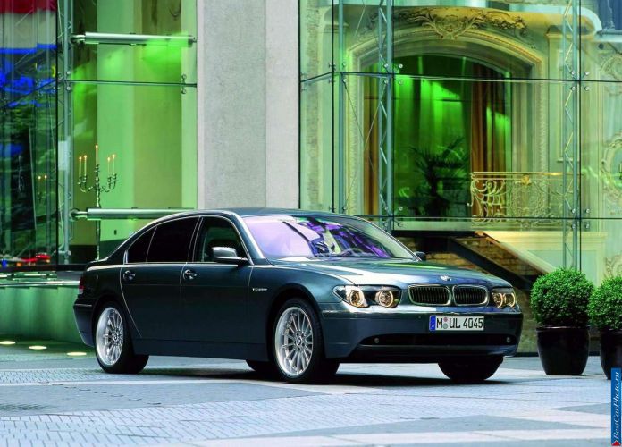2003 BMW 760Li E66 - фотография 1 из 39