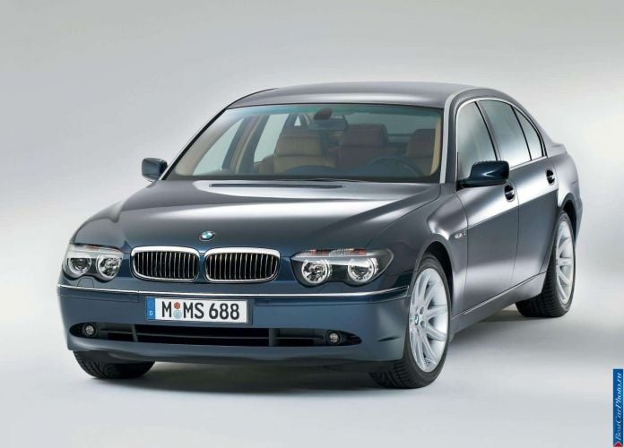 2003 BMW 760Li E66 - фотография 5 из 39