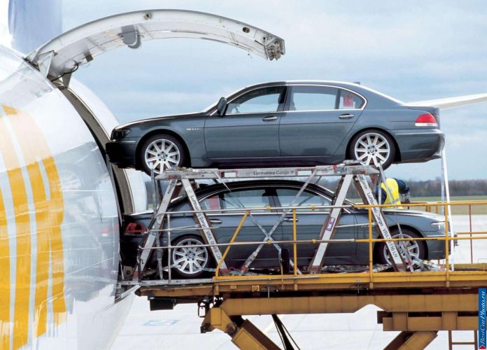 2003 BMW 760Li E66 - фотография 14 из 39 2003 BMW 760Li E66 - фотография 14 из 39