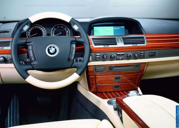 2003 BMW 760Li E66 - фотография 16 из 39 2003 BMW 760Li E66 - фотография 16 из 39