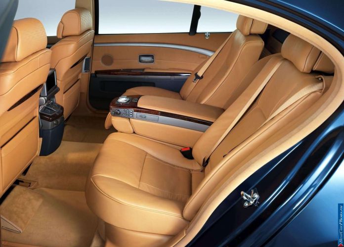 2003 BMW 760Li E66 - фотография 19 из 39 2003 BMW 760Li E66 - фотография 19 из 39