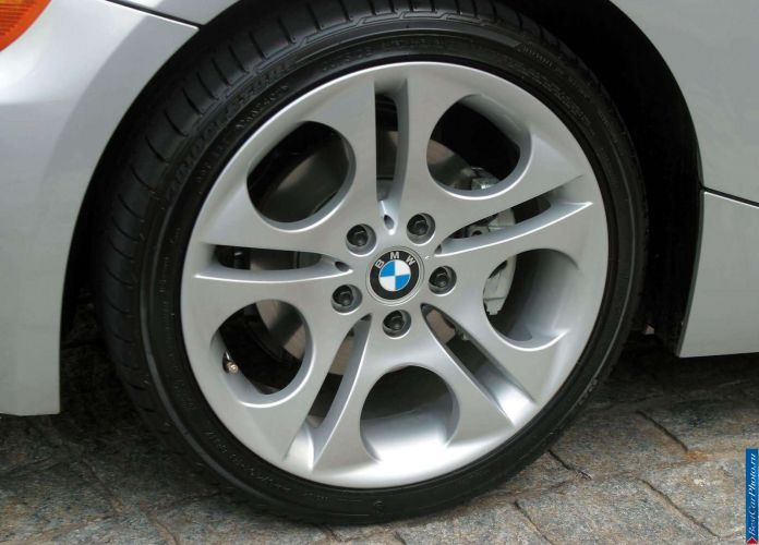 2003 BMW Z4 - фотография 40 из 57