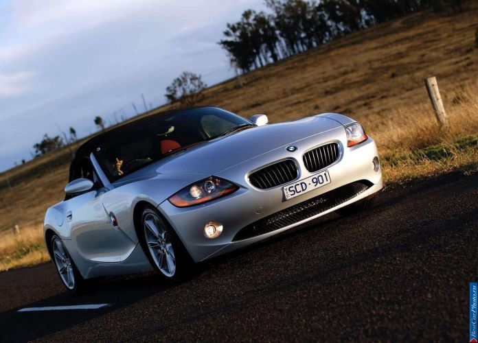2003 BMW Z4 2.5i - фотография 12 из 40 2003 BMW Z4 2.5i - фотография 12 из 40