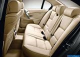 bmw_2004_5-series_sedan_008.jpg