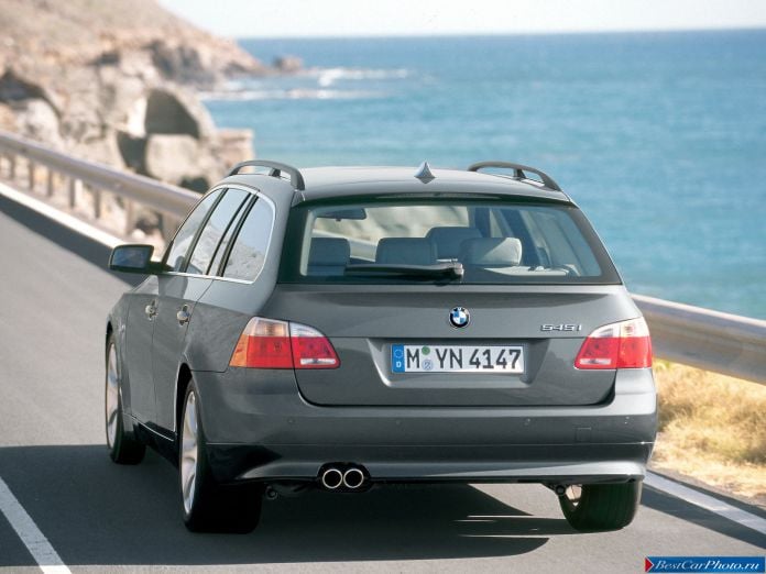 2004 BMW 5-series Touring - фотография 10 из 25